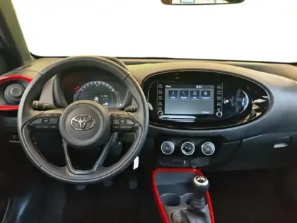 Photo 11 Toyota Aygo  X 1.0 VVT-i 72ch Design MY23