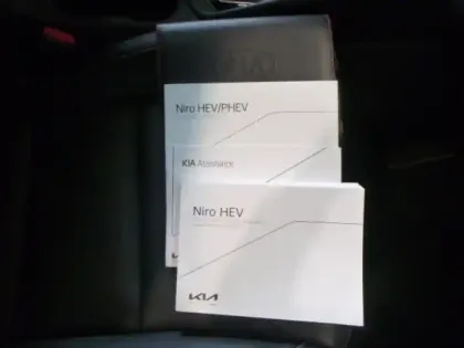 Photo 10 Kia Niro  1.6 GDi 105ch ISG + électrique 43.5ch Lounge DCT6 MY22