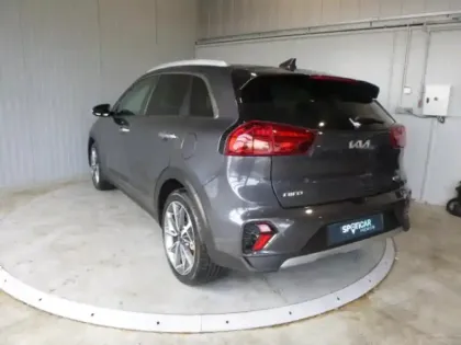 Photo 6 Kia Niro  1.6 GDi 105ch ISG + électrique 43.5ch Lounge DCT6 MY22
