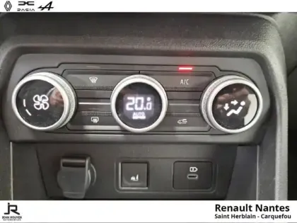 Photo 11 Dacia Jogger  1.0 ECO-G GPL 100ch Extreme+ 7 places