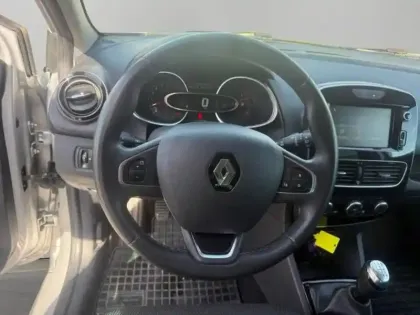 Photo 11 Renault Clio  0.9 TCe 90ch Génération - 19 5p