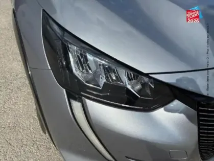 Photo 12 Peugeot 208  e- 136ch Active