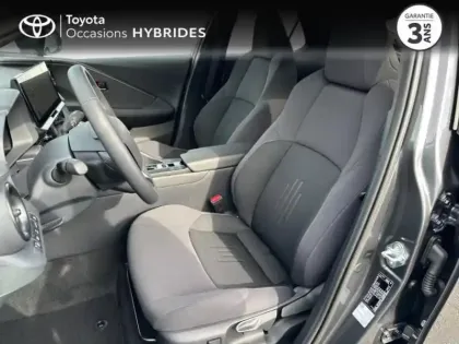 Photo 10 Toyota C-HR  2.0 Hybride Rechargeable 225ch Design MY25