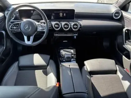 Photo 13 Mercedes Classe A  200 d 150ch Progressive Line 8G-DCT