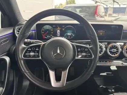 Photo 30 Mercedes Classe A  200 d 150ch Progressive Line 8G-DCT