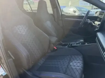 Photo 9 Volkswagen Golf  2.0 TDI 150ch R-Line DSG7