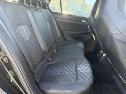 Photo 8 Volkswagen Golf  2.0 TDI 150ch R-Line DSG7