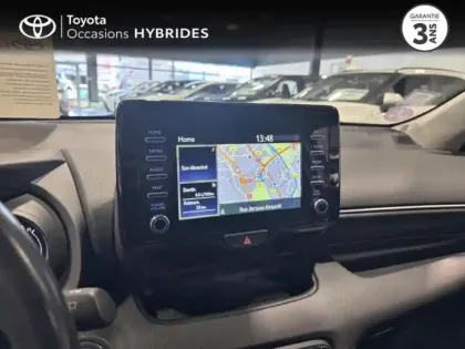 Photo 8 Toyota Yaris  116h Design 5p