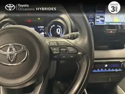 Photo 12 Toyota Yaris  116h Design 5p