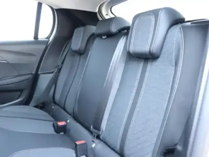 Photo 9 Peugeot 208  1.2 Hybrid 110ch Allure e-DCS6