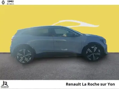 Photo 12 Renault Megane  E-Tech Electric EV60 220ch Iconic super charge