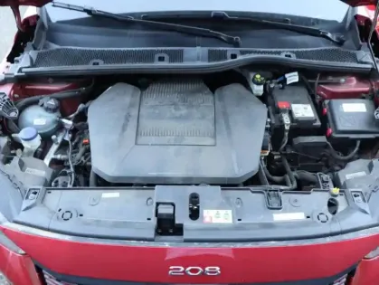 Photo 11 Peugeot 208  e- 136ch GT