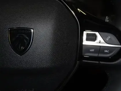 Photo 13 Peugeot 208  1.2 100ch S&S Style