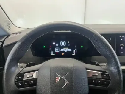 Photo 12 DS DS 4  BlueHDi 130ch Performance Line + Automatique