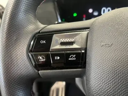 Photo 13 DS DS 4  BlueHDi 130ch Performance Line + Automatique