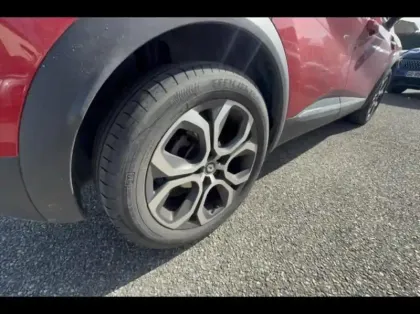 Photo 12 Renault Captur  1.6 E-Tech hybride 145ch Techno