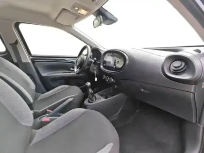 Photo 8 Toyota Aygo  X 1.0 VVT-i 72ch Dynamic