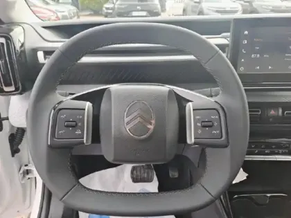 Photo 11 Citroën C3 Aircross  1.2 Hybride 145ch MAX