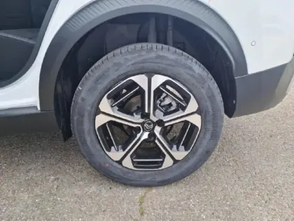 Photo 10 Citroën C3 Aircross  1.2 Hybride 145ch MAX