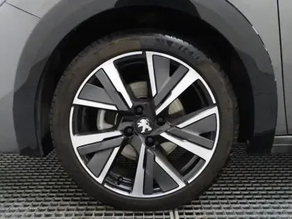 Photo 9 Peugeot 208  1.2 PureTech 100ch S&S GT Line