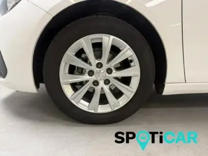 Photo 10 Peugeot 308  1.2 PureTech 110ch E6.c S&S Style