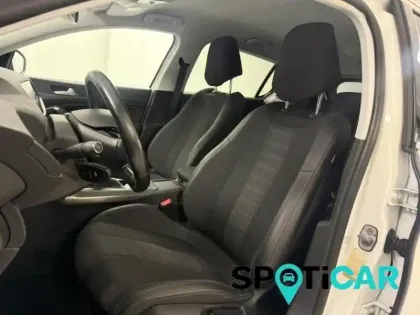 Photo 7 Peugeot 308  1.2 PureTech 110ch E6.c S&S Style