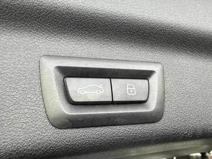 Photo 13 BMW X1  sDrive18i 136ch xLine First Edition