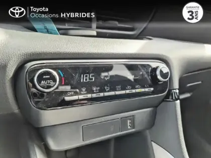 Photo 11 Toyota Yaris  116h Design 5p MY22