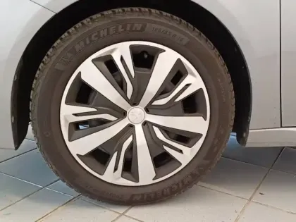 Photo 8 Peugeot 208  1.2 PureTech 75ch S&S Style