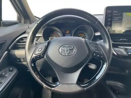 Photo 14 Toyota C-HR  122h Dynamic Business 2WD E-CVT + Programme Beyond Zero Academy MY22