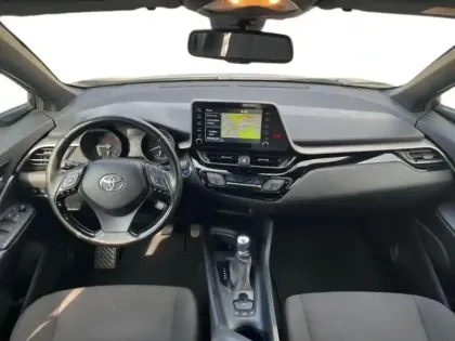 Photo 9 Toyota C-HR  122h Dynamic Business 2WD E-CVT + Programme Beyond Zero Academy MY22