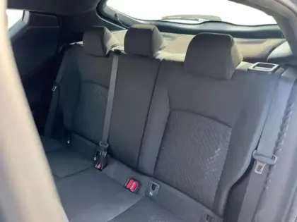 Photo 12 Toyota C-HR  122h Dynamic Business 2WD E-CVT + Programme Beyond Zero Academy MY22