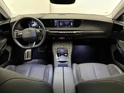 Photo 11 DS DS 4  E-TENSE 225ch Performance Line +