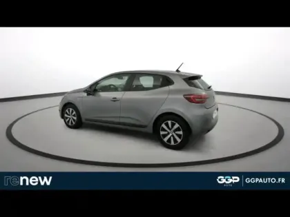 Photo 9 Renault Clio  1.6 E-Tech hybride 145ch Equilibre