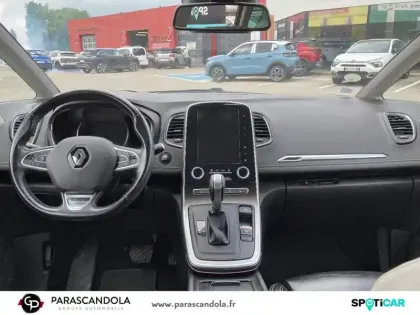 Photo 7 Renault Scenic Grand  1.6 dCi 160ch Energy Initiale Paris EDC 7 Places