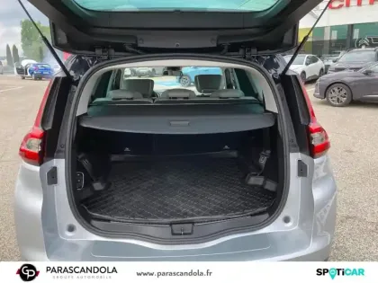 Photo 5 Renault Scenic Grand  1.6 dCi 160ch Energy Initiale Paris EDC 7 Places