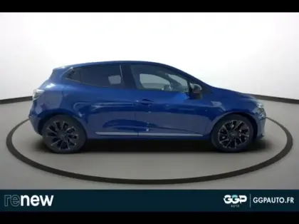 Photo 6 Renault Clio  1.6 E-Tech 145ch full hybrid esprit Alpine - 24
