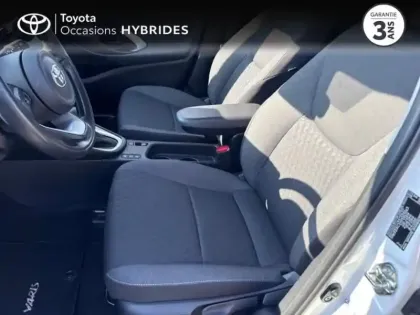 Photo 10 Toyota Yaris  116h France Business 5p