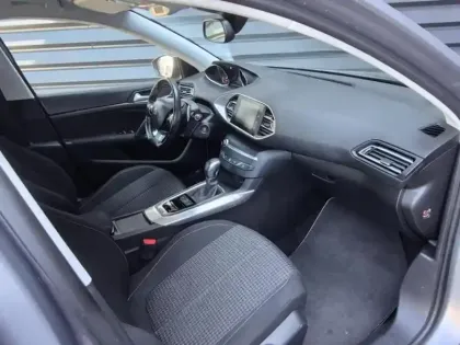 Photo 12 Peugeot 308  1.5 BlueHDi 130ch S&S Active Business EAT6