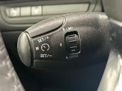 Photo 7 Peugeot 2008  1.2 PureTech 82ch E6.c Signature S&S