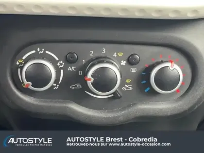 Photo 11 Renault Twingo  1.0 SCe 65ch Life - 21