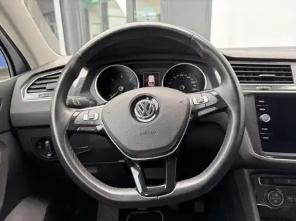 Photo 8 Volkswagen Tiguan  2.0 TDI 150ch Confortline Business Euro6d-T