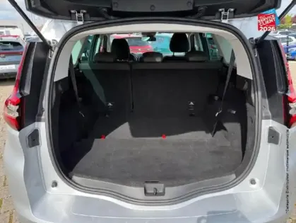 Photo 13 Renault Scenic Grand  1.7 Blue dCi 120ch Business EDC 7 places