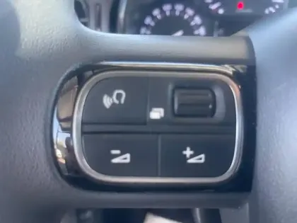 Photo 12 Citroën C3  1.2 PureTech 83ch S&S YOU!