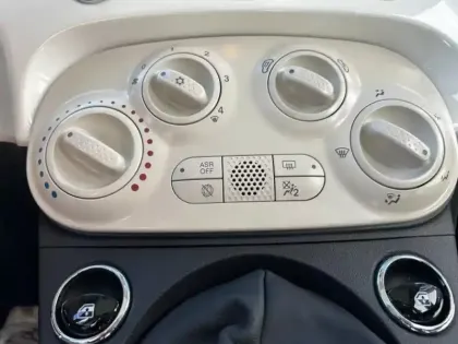 Photo 14 Fiat 500  1.0 70ch BSG S&S Dolcevita