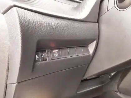 Photo 22 Peugeot 208  PureTech 75 S&S BVM5