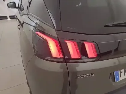 Photo 16 Peugeot 3008  BlueHDi 130ch S&S EAT8