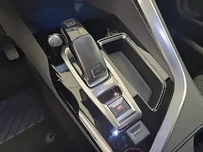 Photo 13 Peugeot 3008  BlueHDi 130ch S&S EAT8