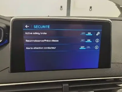Photo 19 Peugeot 3008  BlueHDi 130ch S&S EAT8