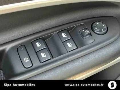 Photo 19 Jeep Avenger  1.2 Turbo T3 100 ch